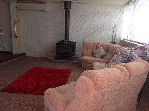 â˜… Stylish Family Home! â˜… - Your Accommodation 5