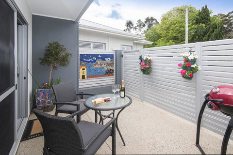 Churchill Studios - Your Accommodation 7