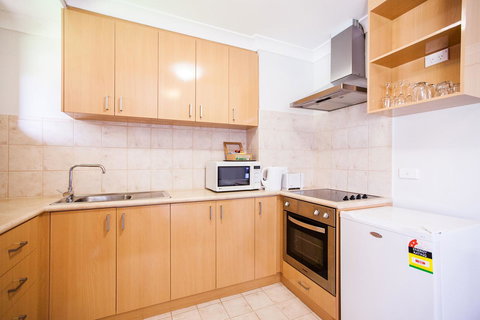 Nightcap At The Ship Inn - Your Accommodation 42