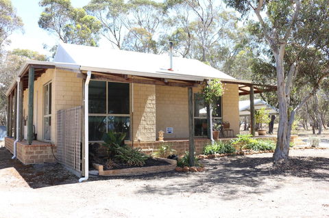 Kendenup Cottages And Lodge - Your Accommodation 22