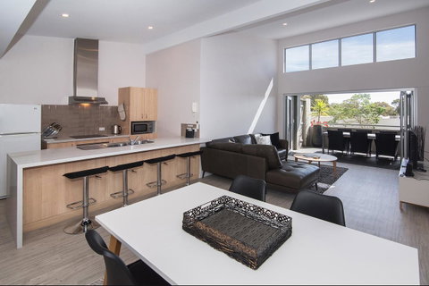 Rooftop Margaret River - Your Accommodation 0