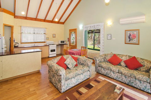 Yelverton Brook Conservation Sanctuary - Your Accommodation 38