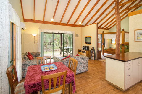 Yelverton Brook Conservation Sanctuary - Your Accommodation 32