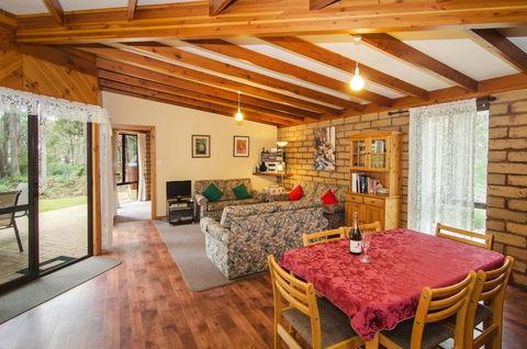 Yelverton Brook Conservation Sanctuary - Your Accommodation 29