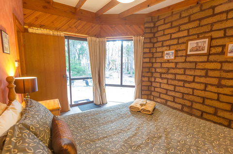Yelverton Brook Conservation Sanctuary - Your Accommodation 14