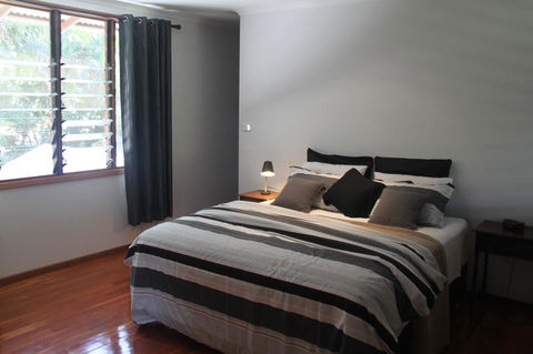 Beach House On Fox - Your Accommodation 3