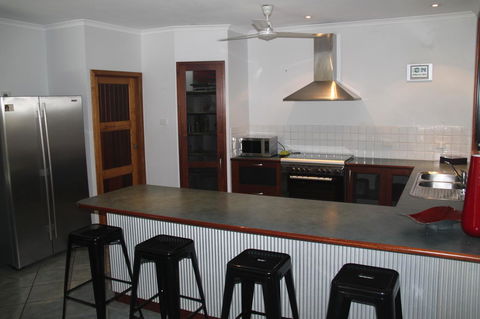 Beach House On Fox - Your Accommodation 12