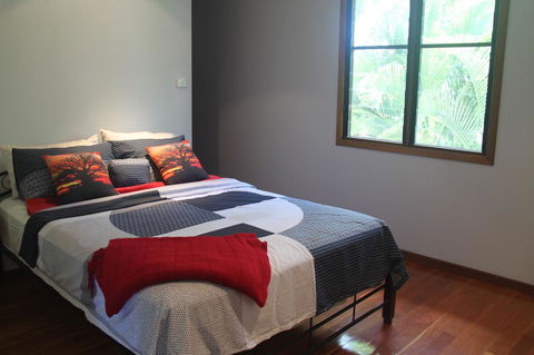 Beach House On Fox - Your Accommodation 5
