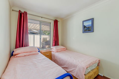 Brilliant, Neat, Convenient, Family-friendly House - Your Accommodation 9