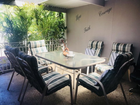 Swan Valley Rest Cottage - Your Accommodation 11
