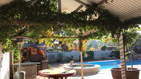 Swan Valley Rest Cottage - Your Accommodation 0