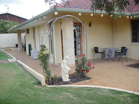 Armadale Cottage Bed & Breakfast - Your Accommodation 35
