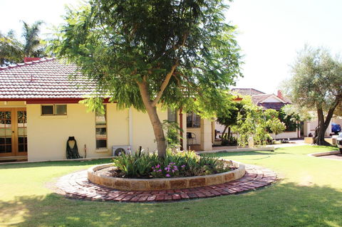 Armadale Cottage Bed & Breakfast - Your Accommodation 38