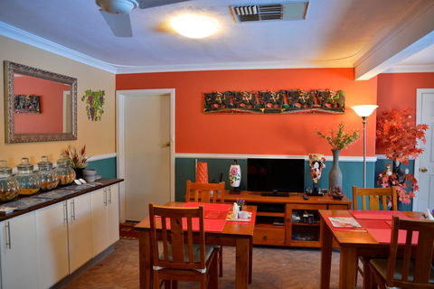 Palms Bed & Breakfast - Your Accommodation 10