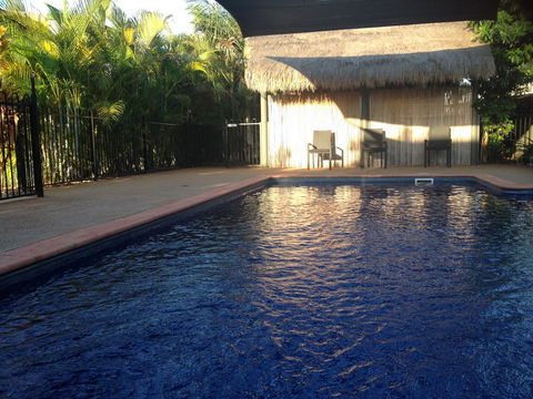 Breezes Apartments - Your Accommodation 1