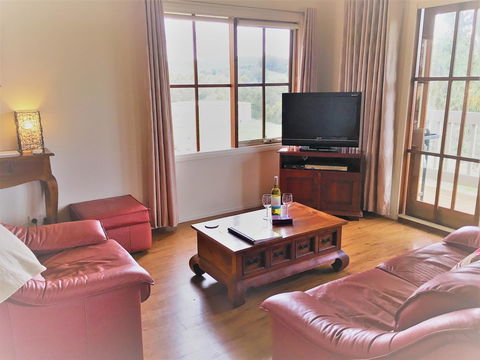 Balingup Highview Chalets - Your Accommodation 7