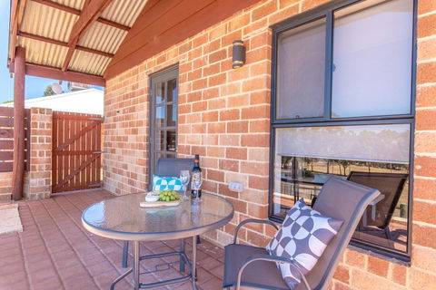 'Bindoon Valley Escape' Cottage - Your Accommodation 6