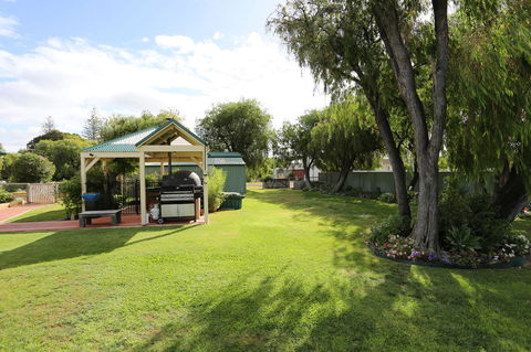 Busselton Guest House - Your Accommodation 35