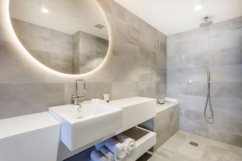 Quay Perth - Your Accommodation 11