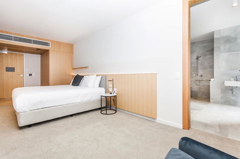 Quay Perth - Your Accommodation 8