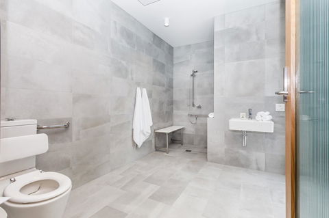 Quay Perth - Your Accommodation 9