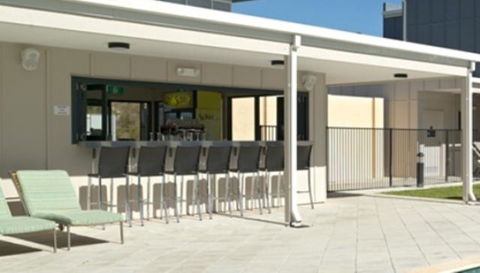 Footprints Preston Beach - Your Accommodation 10