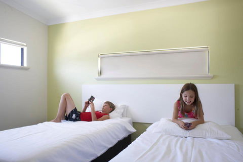 Footprints Preston Beach - Your Accommodation 27