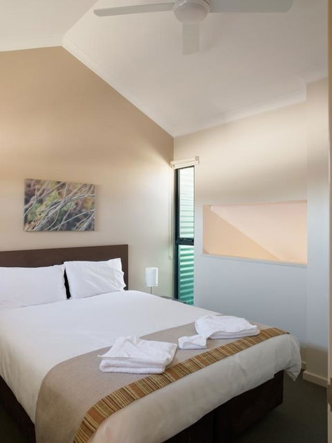 Footprints Preston Beach - Your Accommodation 24