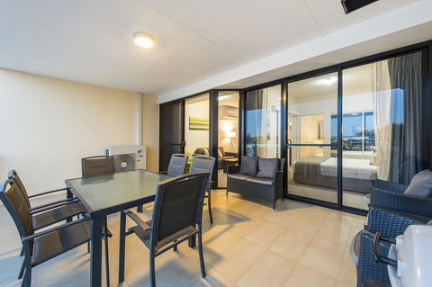 Dolphin Quay Apartments - Your Accommodation 38