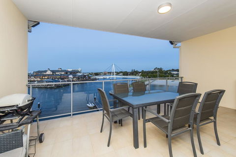 Dolphin Quay Apartments - Your Accommodation 23