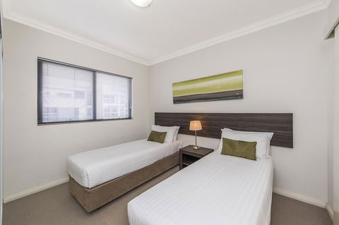 Dolphin Quay Apartments - Your Accommodation 39