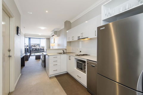 Dolphin Quay Apartments - Your Accommodation 34