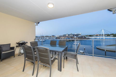 Dolphin Quay Apartments - Your Accommodation 22