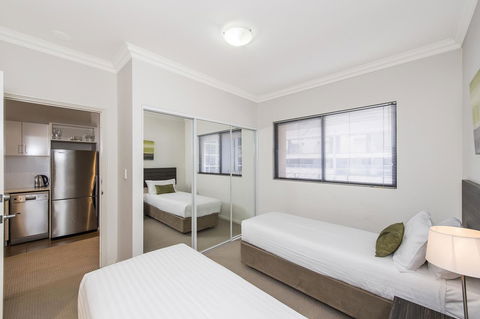 Dolphin Quay Apartments - Your Accommodation 43
