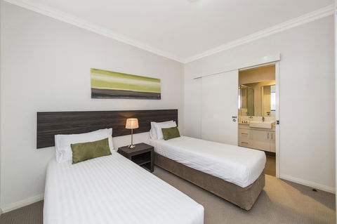 Dolphin Quay Apartments - Your Accommodation 44