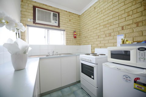 The Jetty Resort - Your Accommodation 40
