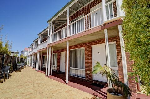 The Jetty Resort - Your Accommodation 33