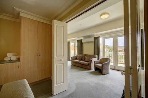 The Jetty Resort - Your Accommodation 25