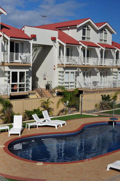 The Jetty Resort - Your Accommodation 34