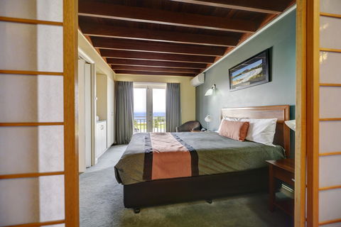 The Jetty Resort - Your Accommodation 2
