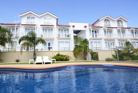The Jetty Resort - Your Accommodation 1