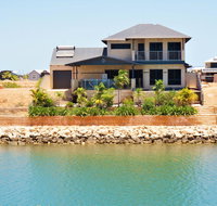 27 Corella Court - Exquisite Marina Home With a Pool and Wi-Fi - Your Accommodation