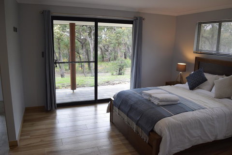 Eagle Bay House - Your Accommodation 26