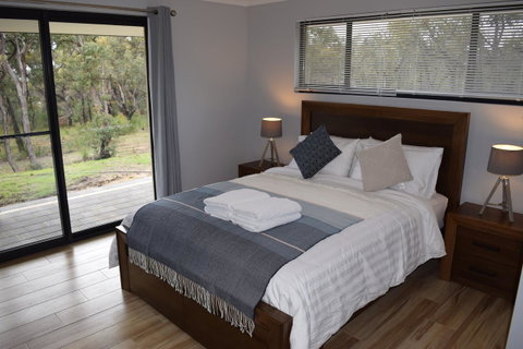 Eagle Bay House - Your Accommodation 0