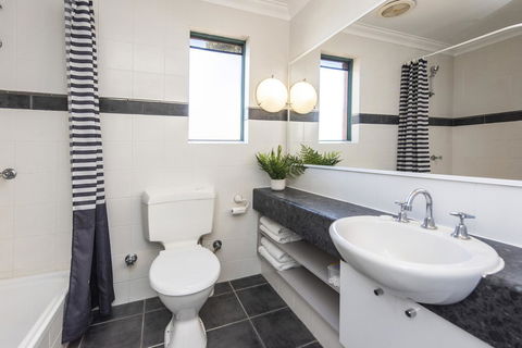 Subiaco Village - 34 - Your Accommodation 10
