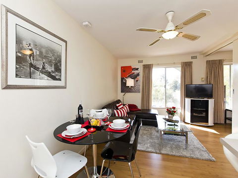 Style In Subiaco - Your Accommodation 7