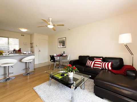 Style In Subiaco - Your Accommodation 2