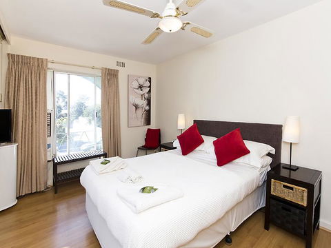 Style In Subiaco - Your Accommodation 10