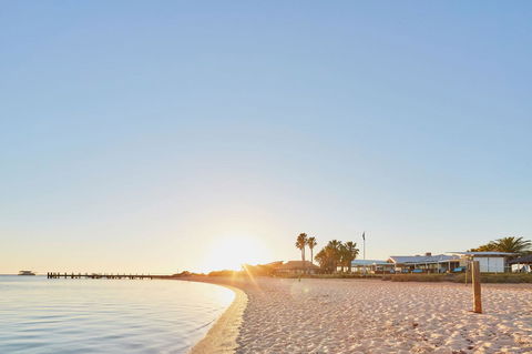 RAC Monkey Mia Dolphin Resort - Your Accommodation 12