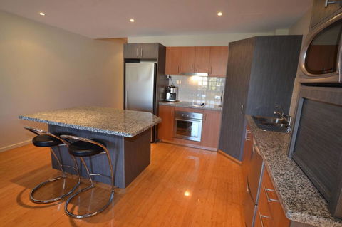 The Arcadia Apartment - Your Accommodation 4